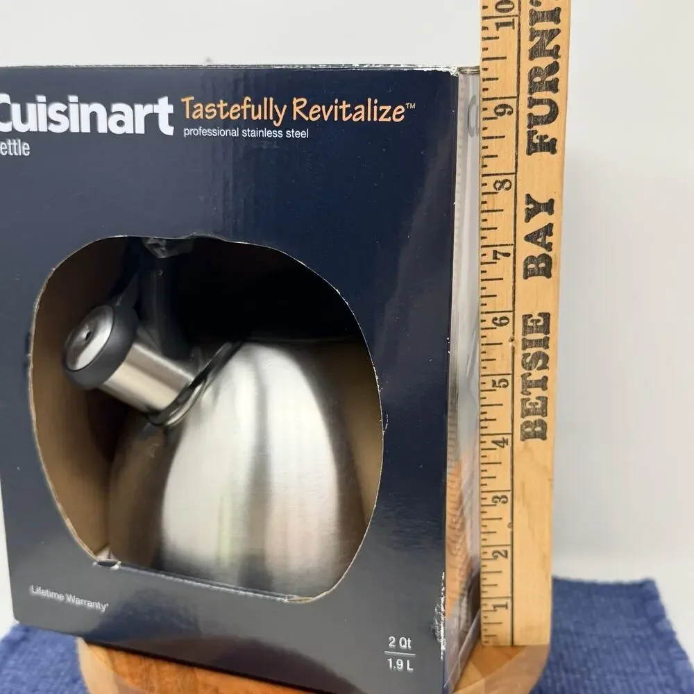 Cuisinart Tastefully Revitalize Kettle, 2-Quart NEW In Box